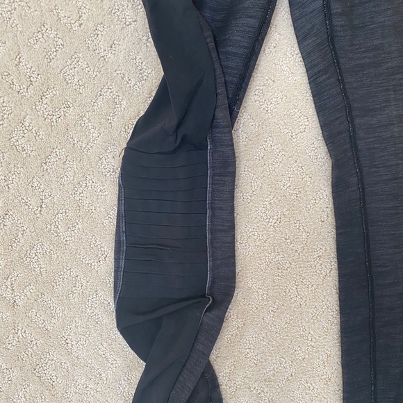 Lululemon leggings - Picture 6 of 7